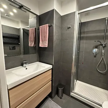 Bocconi Igi White Apartamento *