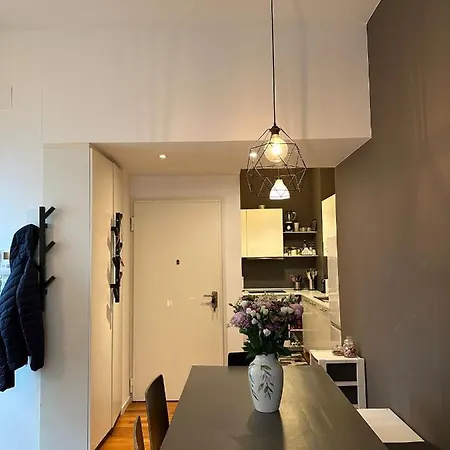 Apartamento Bocconi Igi White Milão