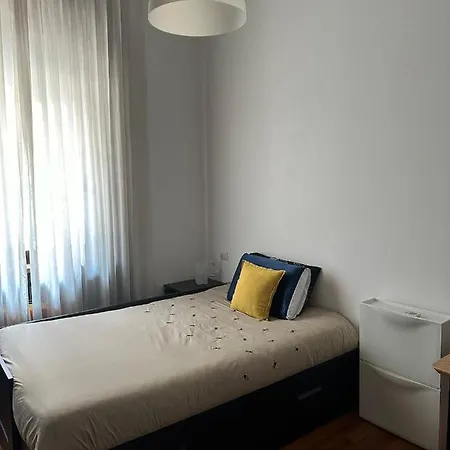 Bocconi Igi White Apartamento