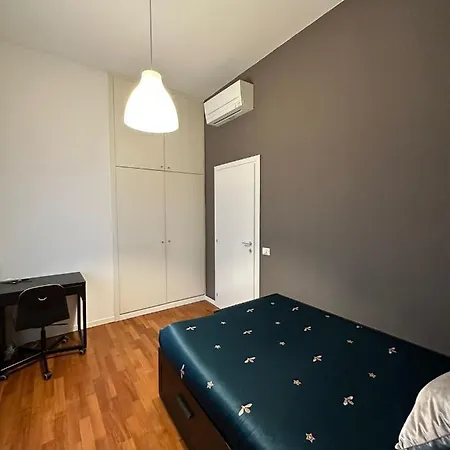 Apartamento Bocconi Igi White Milão